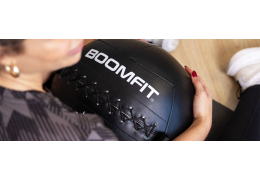Wall Ball: O equipamento funcional que desafia força, resistência e coordenação